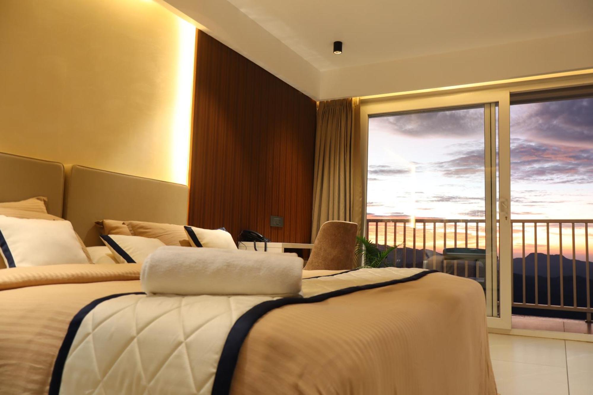 The Clouds End Hotel Devikolam Екстериор снимка